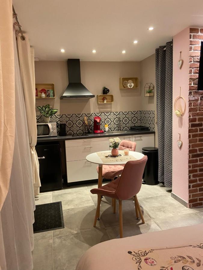 Les Nids De La Baie Bed and Breakfast Favières Eksteriør billede